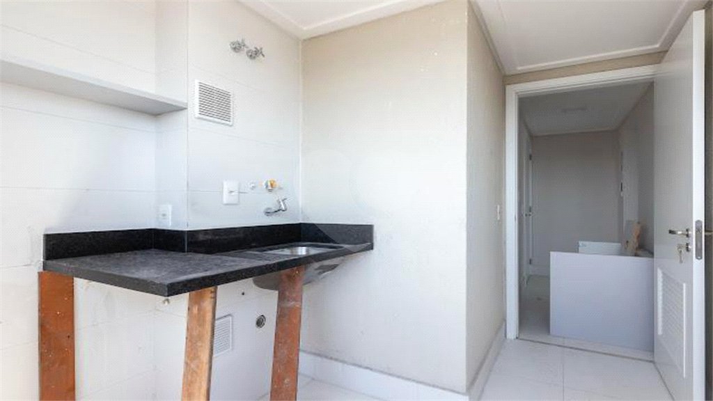 Apartamento à venda com 3 suítes em Moema, São Paulo, SP