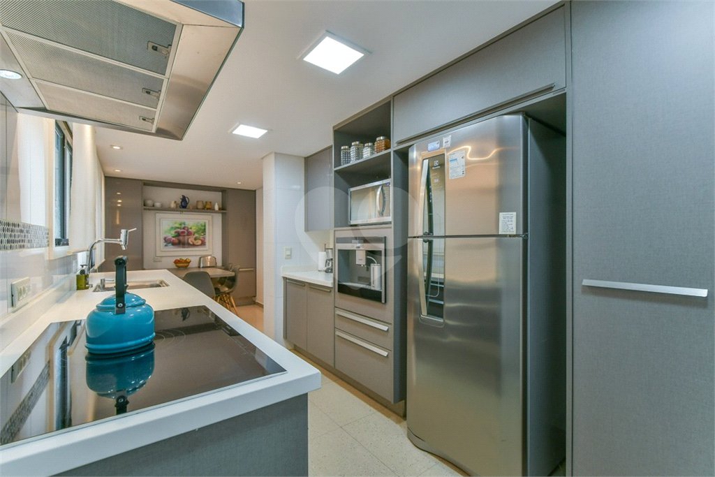 Apartamento à venda com 4 quartos, sendo 2 suítes, em Panamby, São Paulo, SP