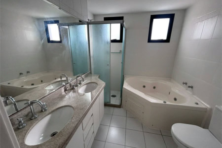 Apartamento à venda com 3 suítes em Vila Suzana, São Paulo, SP