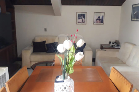 Casa à venda com 5 quartos, sendo 3 suítes,  em Vila Oliveira, Mogi das Cruzes, SP
