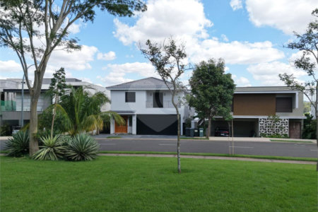 Casa à venda com 4 suítes no condomínio Alphaville Dom Pedro 3, Campinas - SP