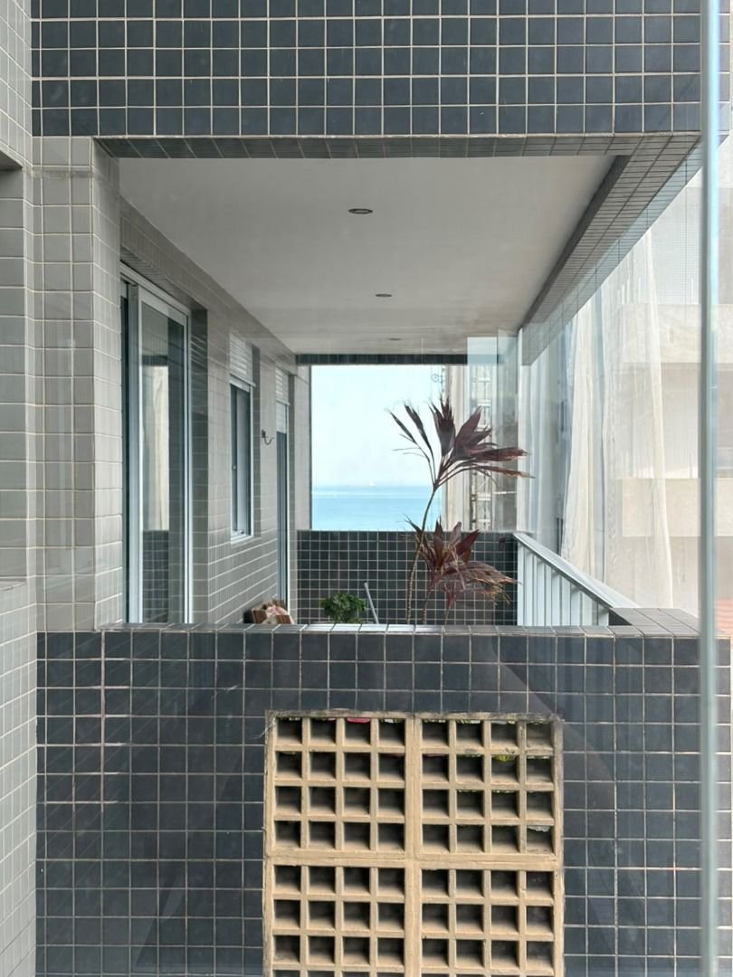 Apartamento com 2 dormitórios à venda, 72 m² por R$ 1.350.000,00 - Gonzaga - Santos/SP