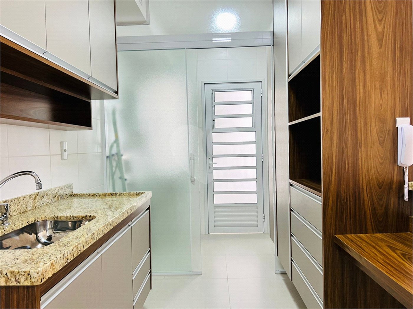 Apartamento para alugar com 2 quartos, sendo 1 suíte, em Jardim Piratininga, Sorocaba, SP