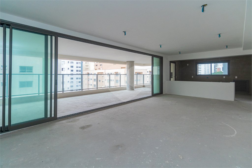 Apartamento à venda com 3 suítes em Brooklin, São Paulo, SP