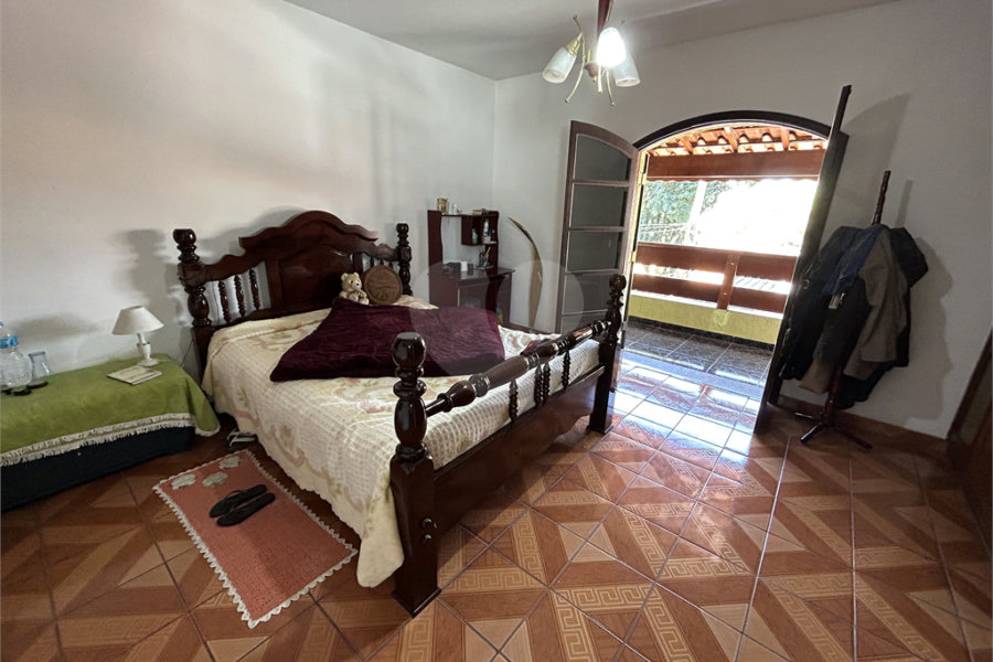 Sobrado à venda com 3 quartos em Tremembé, São Paulo, SP