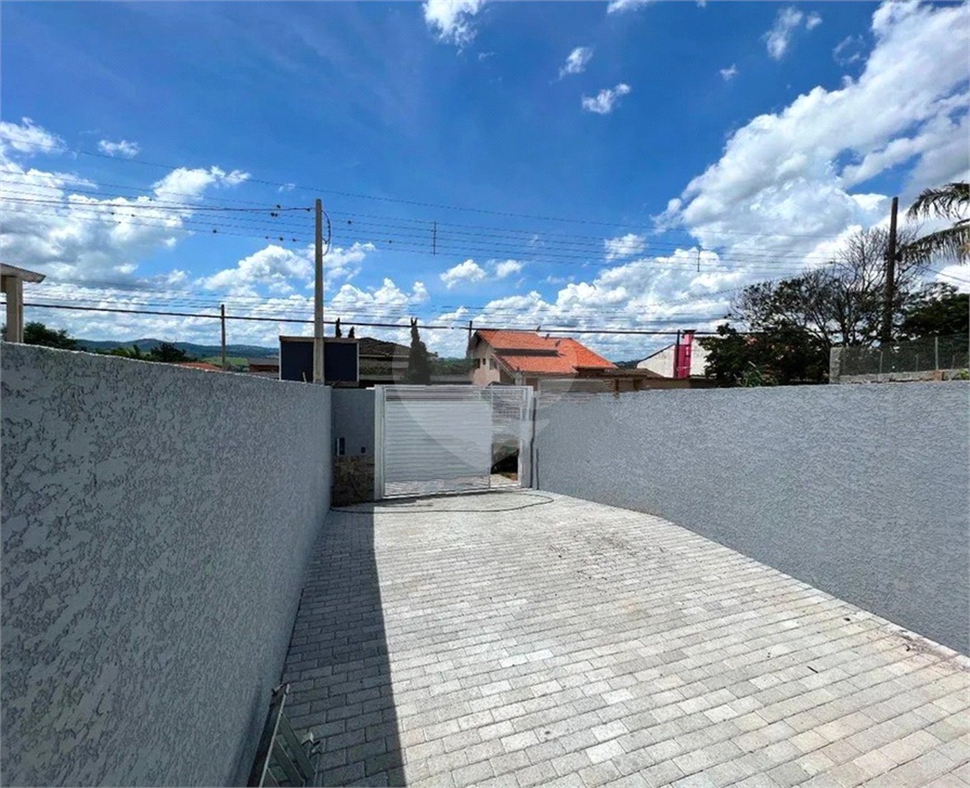 Sobrado à venda com 3 suítes em Jardim dos Pinheiros, Atibaia, SP