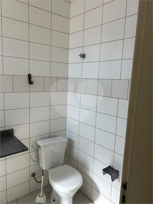 Casa à venda com 3 quartos, sendo 1 suíte,  no condomínio Village St. Louis, São Paulo - SP