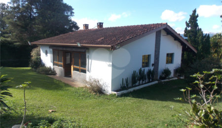 Casa à venda com 2 quartos, sendo 1 suíte, em Campos de Atibaia, Atibaia, SP