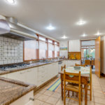 Casa à venda com 5 quartos, sendo 4 suítes, em Alto da Boa Vista, São Paulo, SP