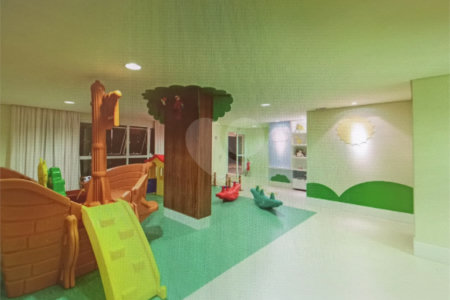 Apartamento à venda com 3 quartos, sendo 1 suíte,  em Vila Anastácio, São Paulo, SP