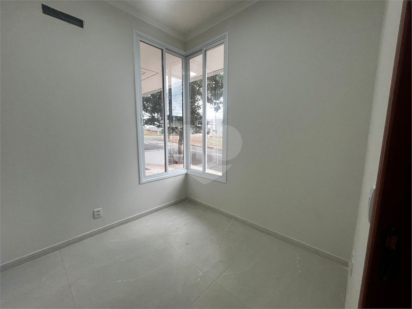 Casa à venda com 3 suítes em Vila Popular, Itapetininga, SP