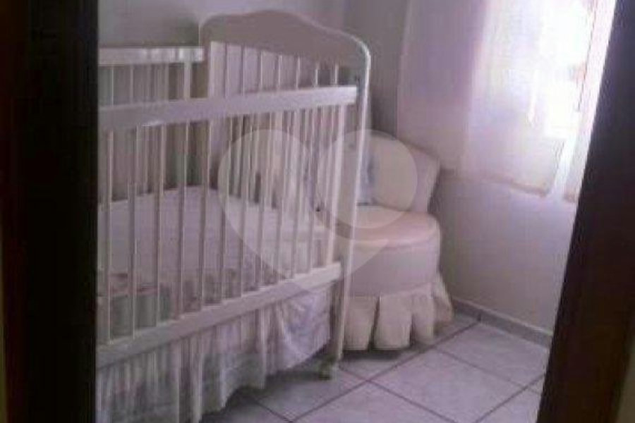 Sobrado à venda com 3 quartos, sendo 1 suíte, em Parque Continental II, Guarulhos, SP