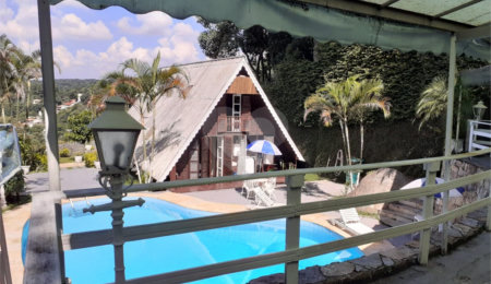 Casa à venda com 3 quartos, sendo 1 suíte,  no condomínio Iara Branca, Mairiporã - SP