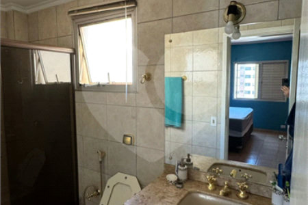 Apartamento à venda com 2 quartos, sendo 1 suíte,  no Centro, Ribeirão Preto, SP