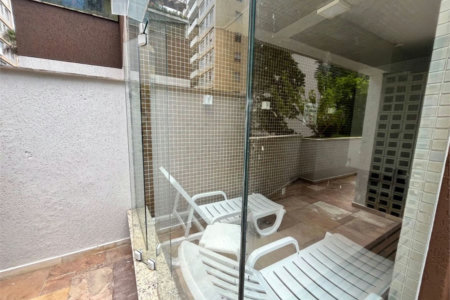 Apartamento com 3 dormitórios à venda, 100 m² por R$ 650.000,00 - Pitangueiras - Guarujá/SP