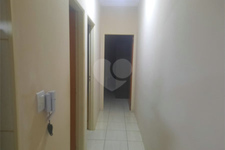 Ótima Oportunidade: Casa com Área de Lazer e Garagem para Dois Carros