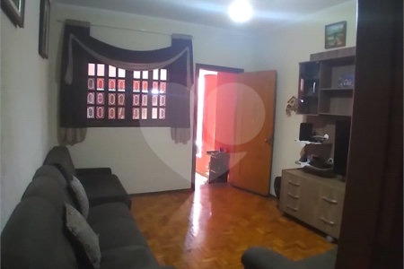 Casa + salão comercial na Vila Vista Alegre