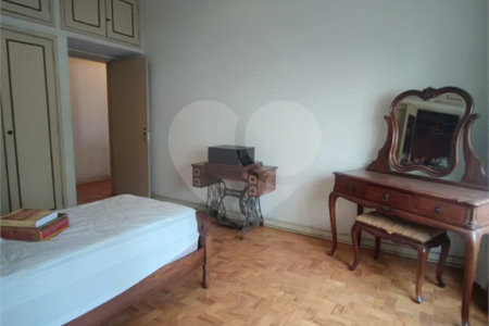 Terreno com 4 casas à venda na melhor região da Mooca, próximo à rua do Oratório!!