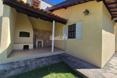 Casa à venda com 3 quartos, sendo 1 suíte, em Ribeirão dos Porcos, Atibaia - SP