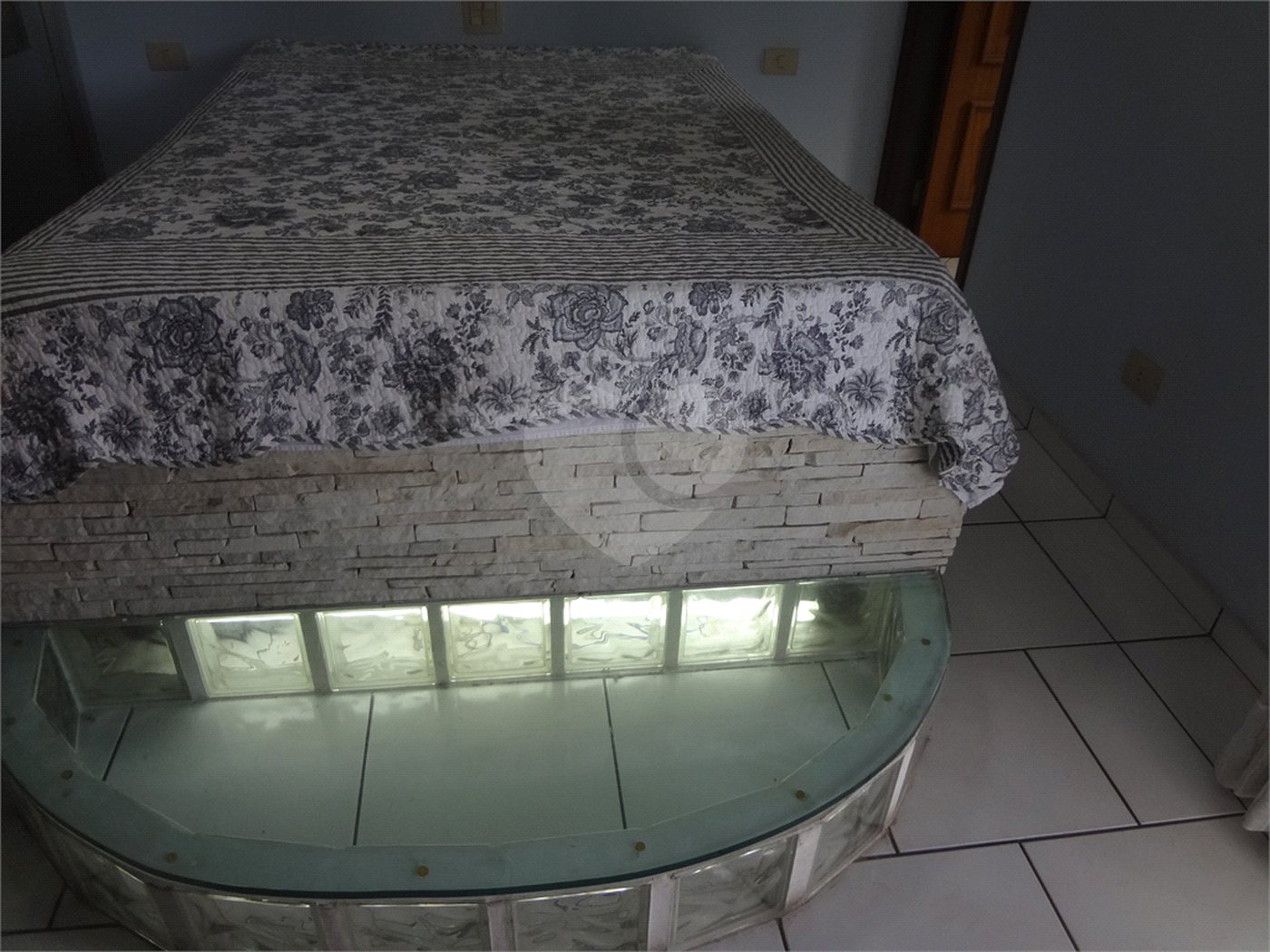 Sobrado à venda com 4 suítes em Santa Teresinha, São Paulo, SP