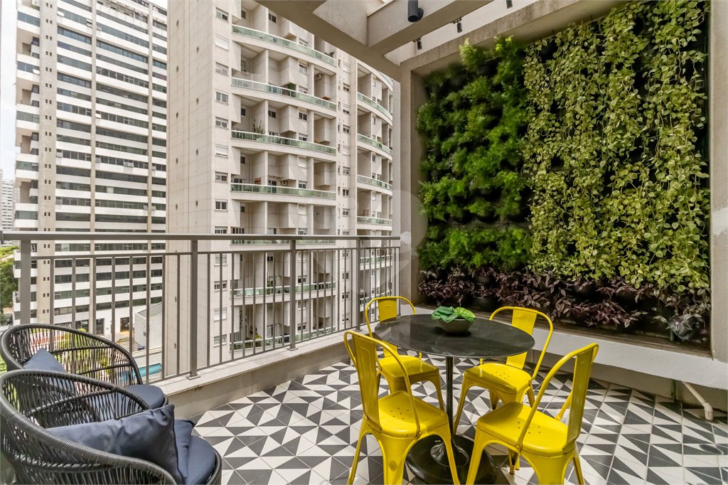 Sala à venda com 1 suíte em Moema, São Paulo, SP