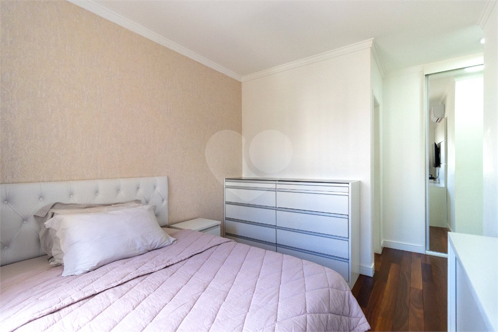Apartamento à venda com 4 suítes em Vila Sofia, São Paulo, SP