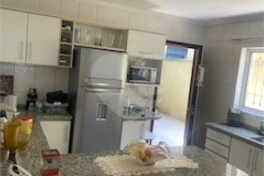 Sobrado à venda com 4 quartos, sendo 1 suíte, em Parque Edu Chaves, São Paulo, SP