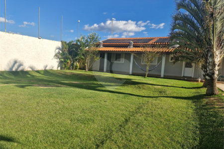 Chácara à venda com 2 quartos, sendo 1 suíte, em Mato Seco, Itapetininga, SP