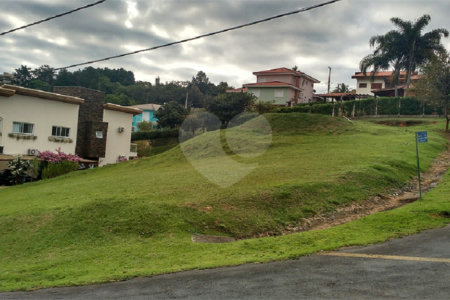 Terreno à venda com 1 quarto no condomínio Portal do Sabiá, Araçoiaba da Serra - SP