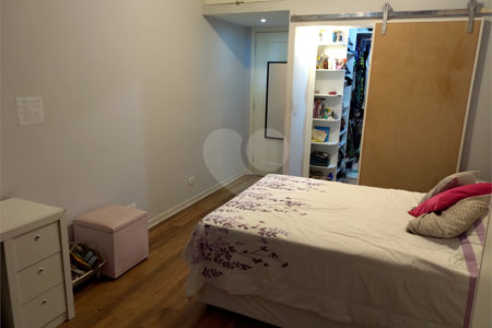 Casa à venda com 6 quartos, sendo 4 suítes, em Planalto Paulista, São Paulo, SP