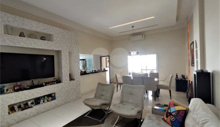 Casa à venda com 3 suítes no condomínio Portal dos Ipês, Indaiatuba - SP