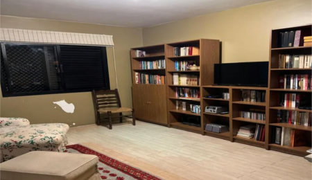 Apartamento à venda com 3 quartos, sendo 1 suíte,  em Jardim das Acácias, São Paulo, SP