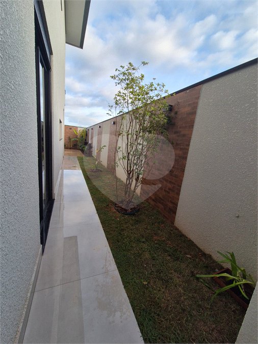 Casa à venda com 4 suítes no condomínio Residencial Dona Maria Candida, Indaiatuba - SP