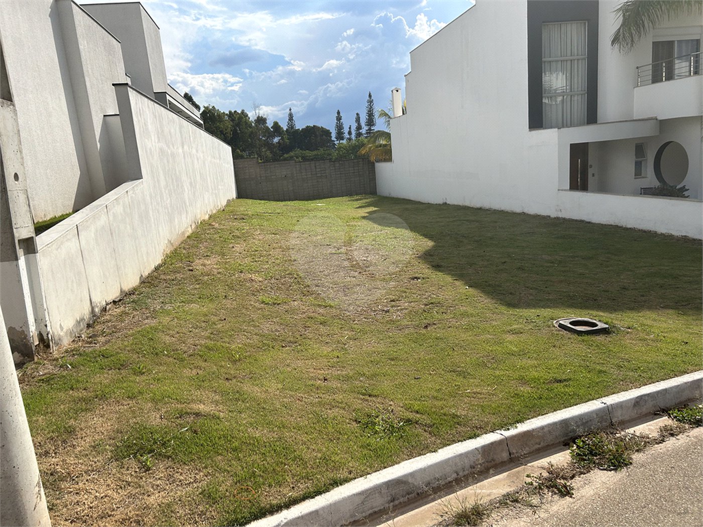 Terreno à venda em Loteamento Residencial Villágio Di Capri, Votorantim, SP
