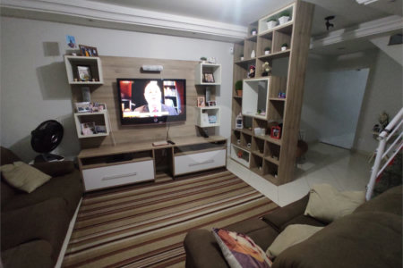 Sobrado à venda com 3 quartos, sendo 1 suíte, em Vila Ema, São Paulo, SP