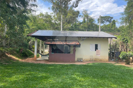 Chácara à venda com 3 quartos em Jardim Nova América, Louveira, SP