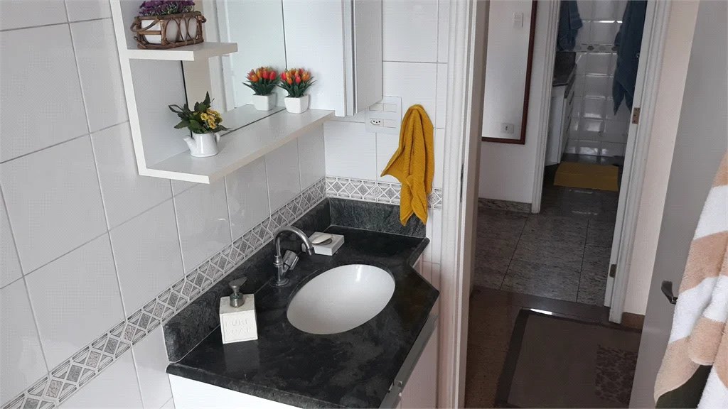 Apartamento à venda com 3 quartos, sendo 1 suíte,  em Vila Andrade, São Paulo, SP