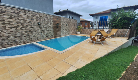 Casa em condomínio à venda com 3 quartos, sendo 2 suítes,  em Rasa, Armação dos Búzios, RJ