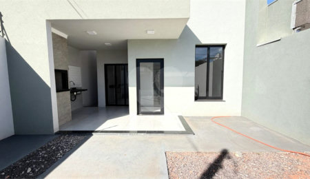 Casa à venda com 3 quartos, sendo 1 suíte,  em Ipê, Três Lagoas, MS