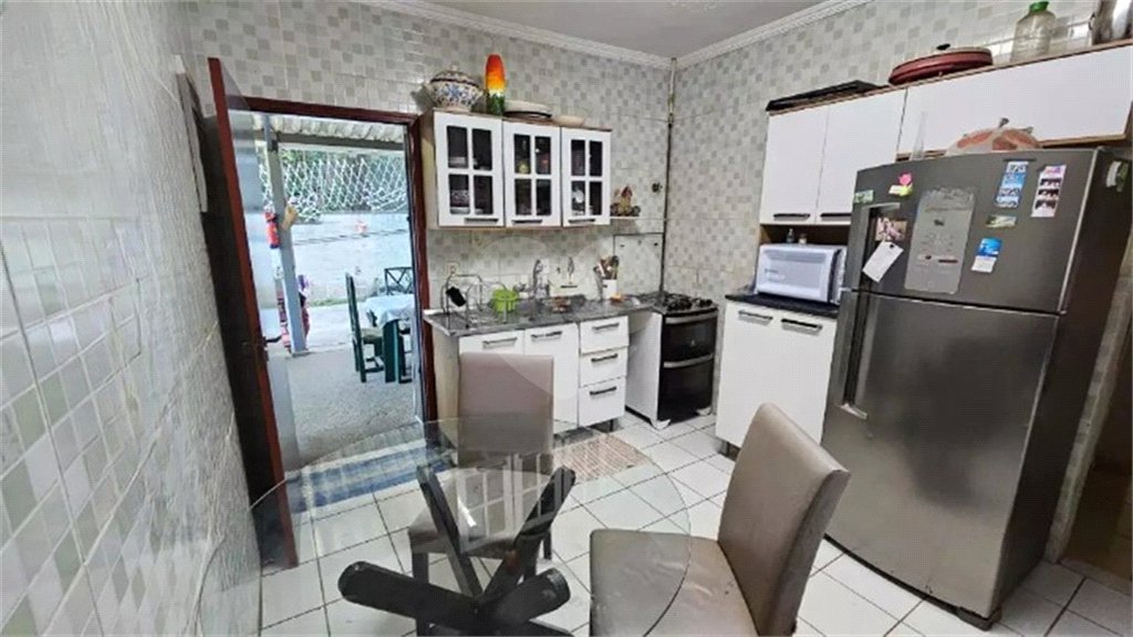 Casa à venda com 3 quartos, sendo 2 suítes, no condomínio Vinhas da Vista Alegre - Lado Café, Vinhedo - SP
