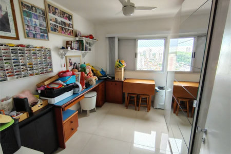 Apartamento à venda com 4 quartos, sendo 3 suítes, em Jardim Londrina, São Paulo, SP