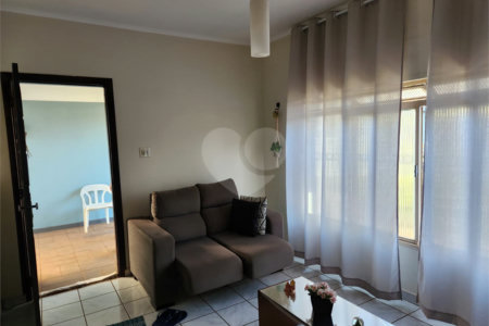 Casa à venda com 4 quartos, sendo 1 suíte, no Centro, Araraquara, SP