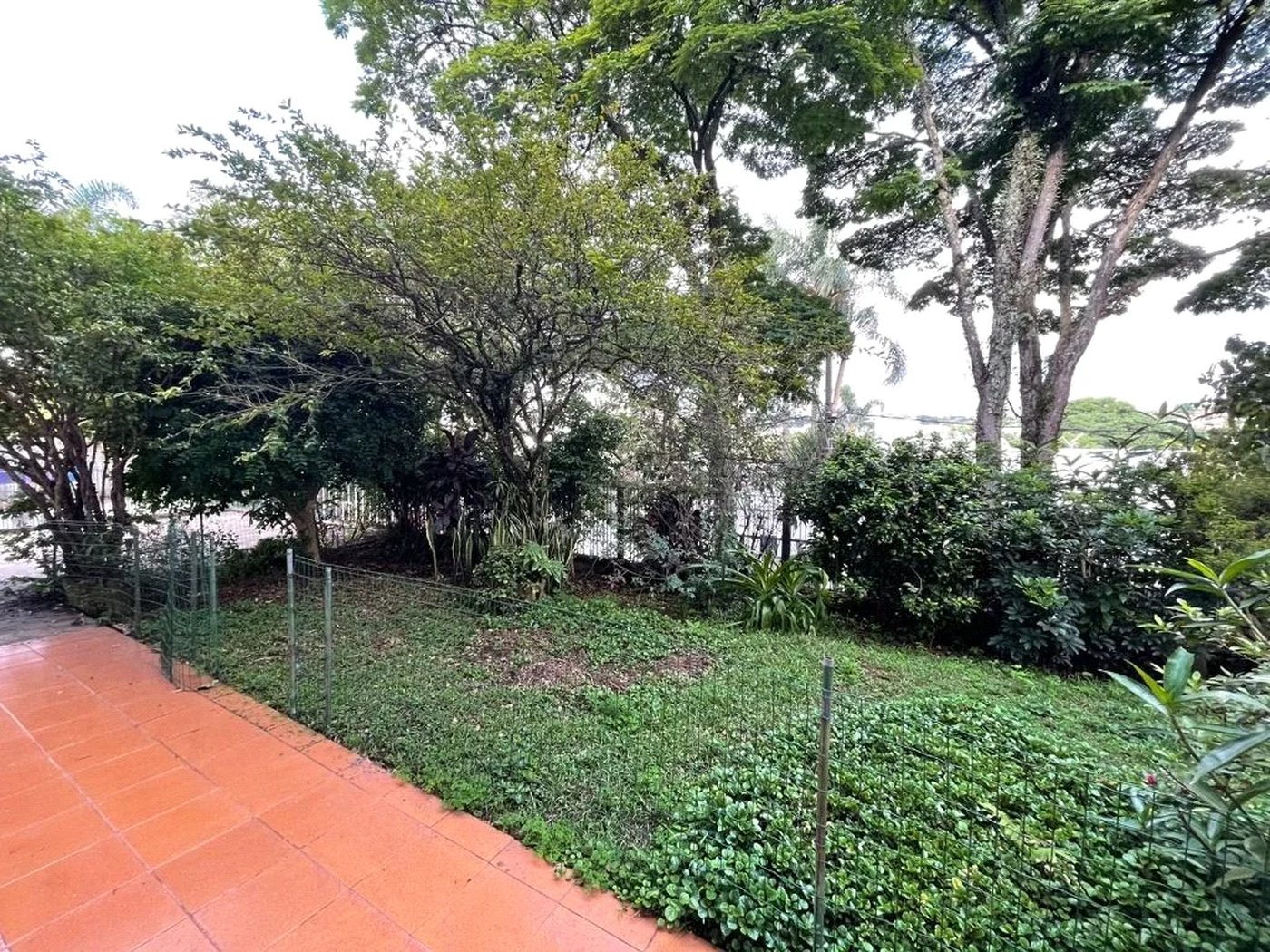 Sobrado à venda com 4 quartos, sendo 1 suíte, em Vila Inah, São Paulo, SP