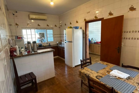 Casa à venda com 3 quartos, sendo 1 suíte,  em Vila Nova, Três Lagoas, MS