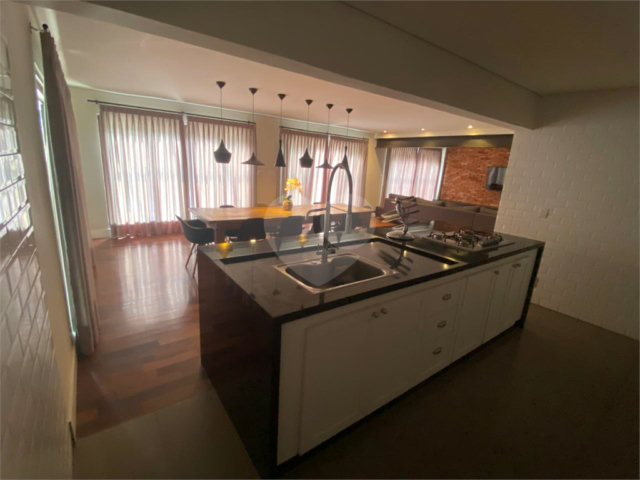 Casa à venda com 4 suítes no condomínio Gleba II, Mairiporã - SP