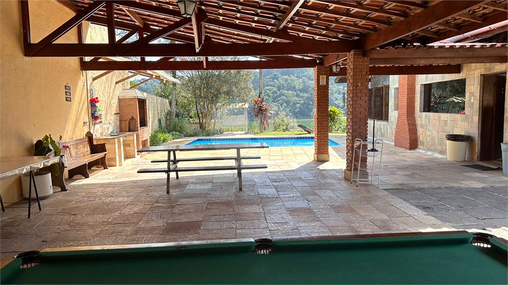 Casa à venda com 8 quartos, sendo 4 suítes, em Eldorado, Diadema, SP