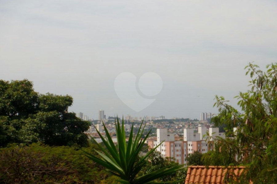 Sobrado à venda com 4 quartos, sendo 2 suítes, em Tremembé, São Paulo, SP