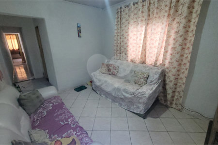 Casa à venda com 4 quartos, sendo 1 suíte, em Jardim Japão, São Paulo, SP