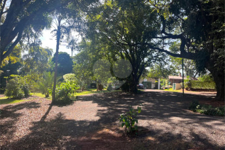 Terreno à venda com 1 suíte no Centro, Araraquara, SP