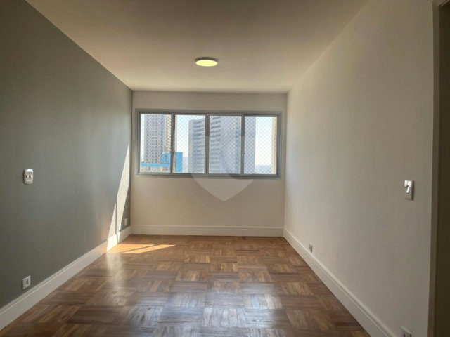 Apartamento à venda com 3 quartos em Santo Amaro, São Paulo, SP